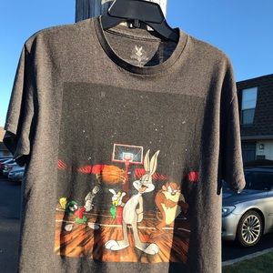 Looney Tunes Graphic T-Shirt
